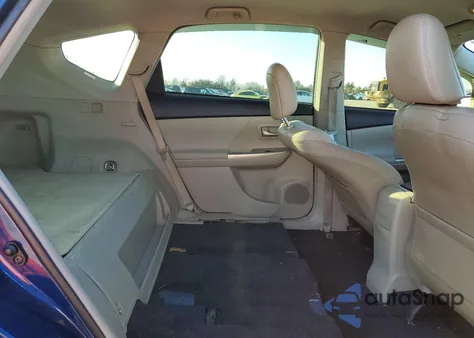 2012 Toyota Prius V z USA, uszkodzony, nr VIN JTDZN3EU0C3068386